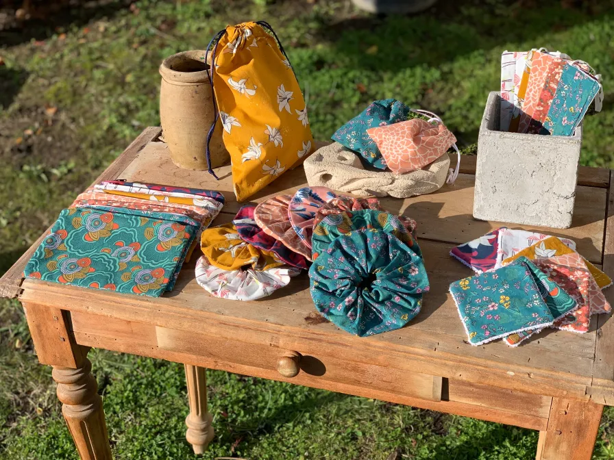Cheap Pochette Alice fermeture éclair imprimé fleuri en Coton Biologique GOTS - Cousu à la main à l'Ile d'Oléron (France) ecoresponsable Petite Maroquinerie
